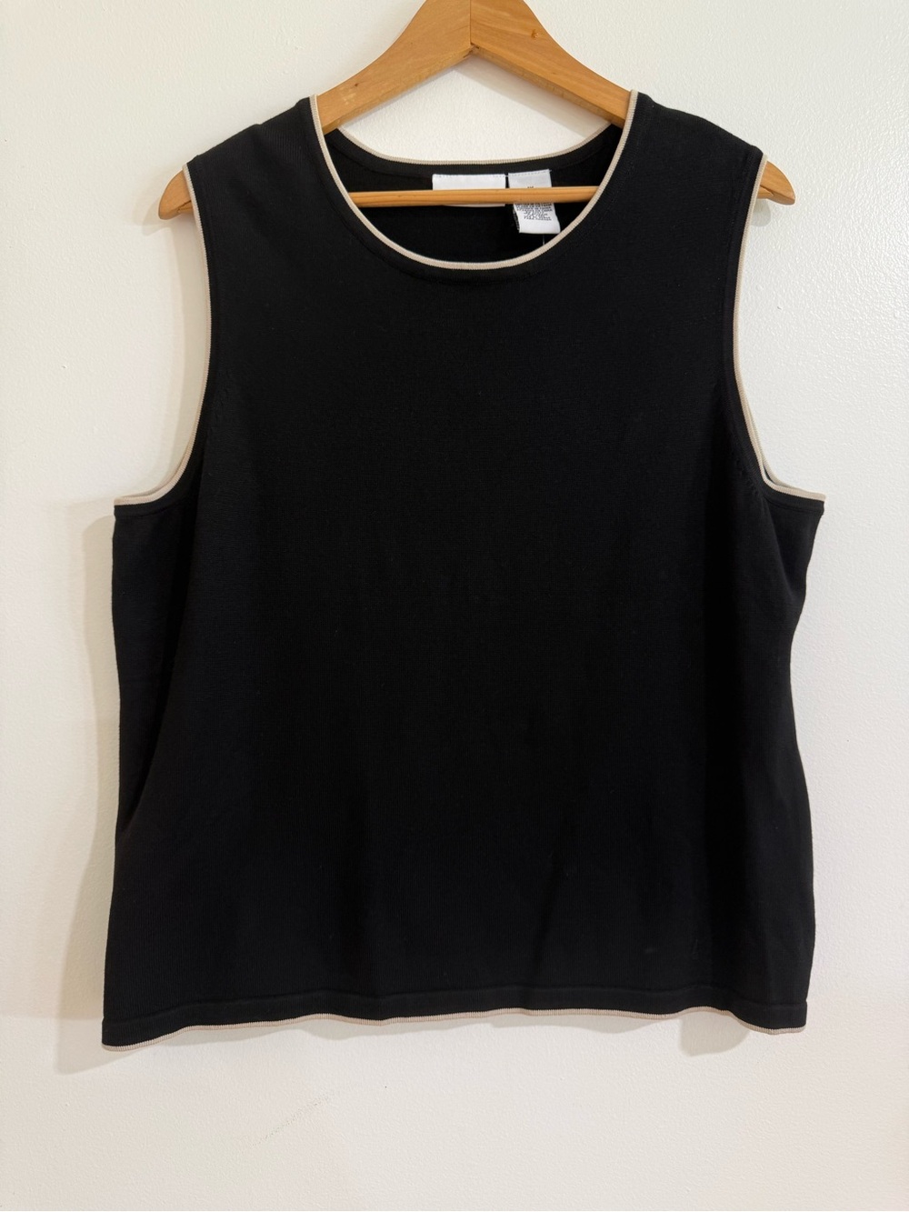 NWT Croft & Barrow 1X Black Knit Shell Top Cream Contrast Trim